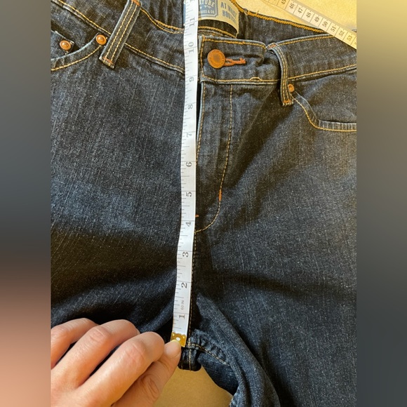 Levi's Strauss Signature Women’s At Waist Bootcut Jeans Dark
Wash Size 12 M - Picture 11 of 13